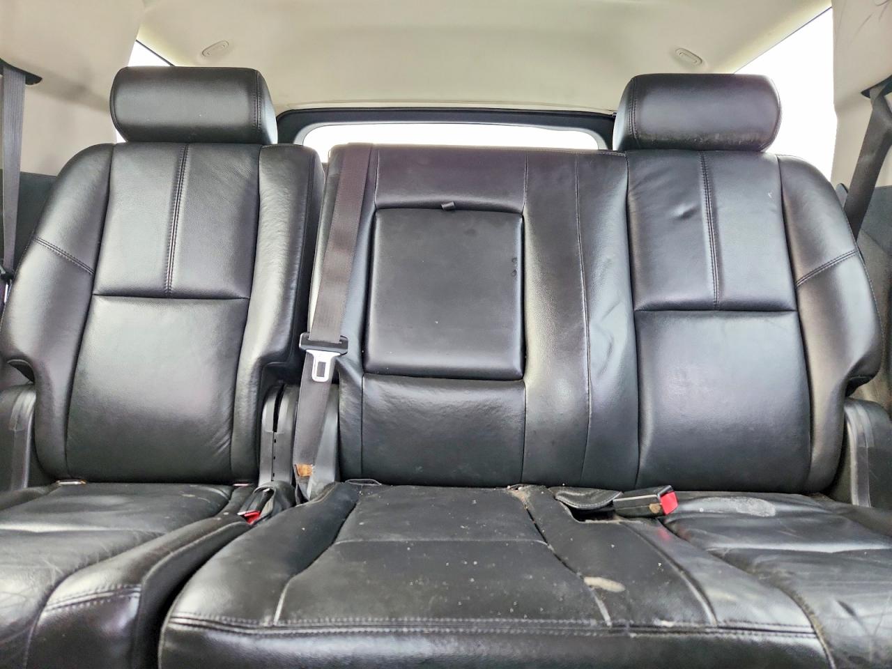 2008 GMC Yukon VIN 1GKFC13548R250030 photo 10