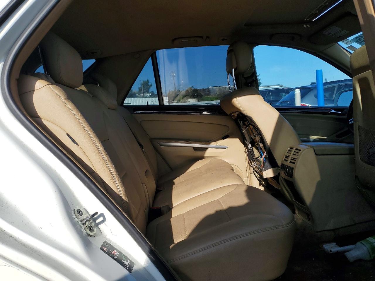 2010 Mercedes-Benz M-class VIN 4JGBB2FB6AA612301 photo 10