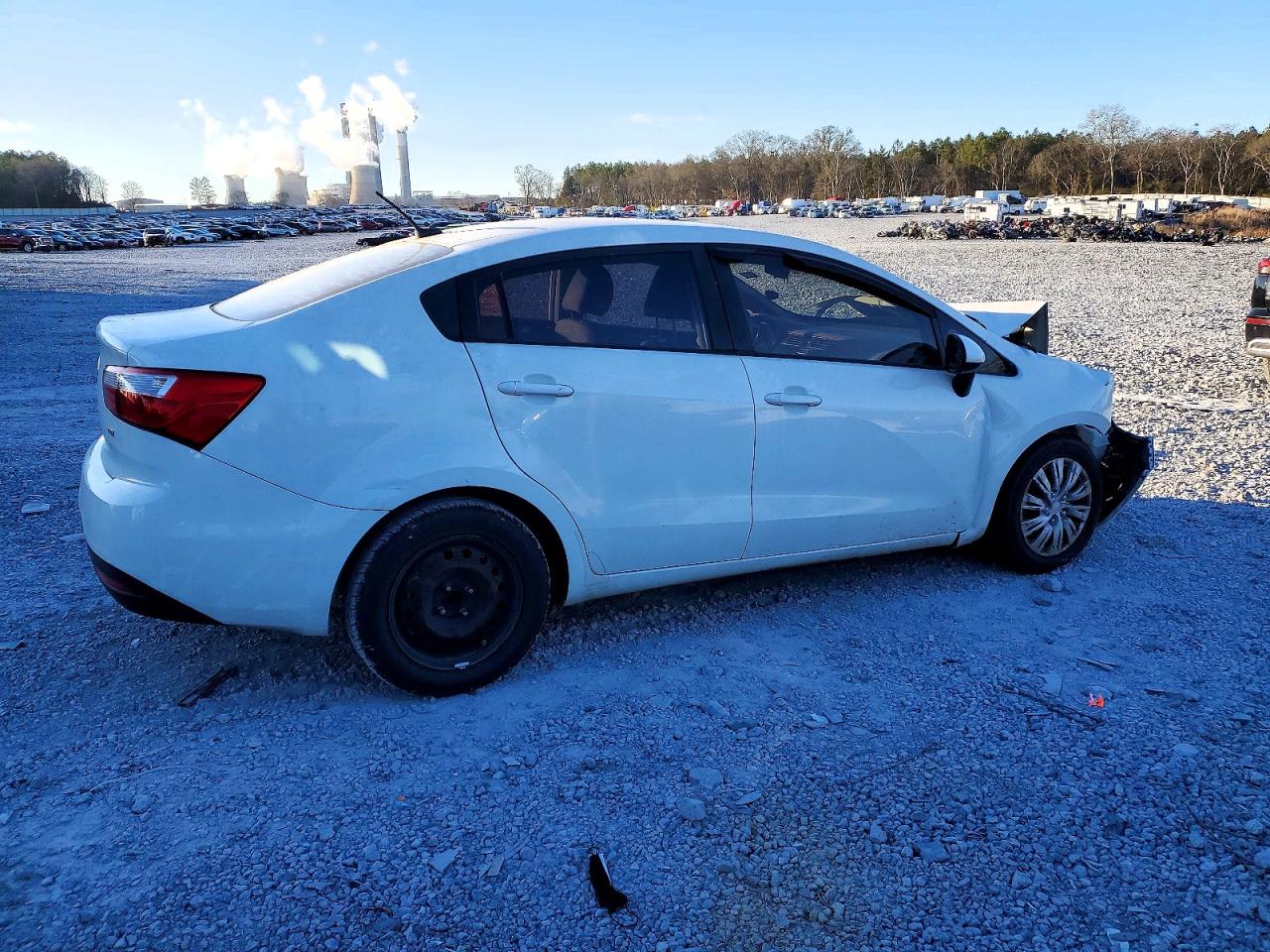 2014 Kia Rio VIN KNADM4A34E6332756 photo 3