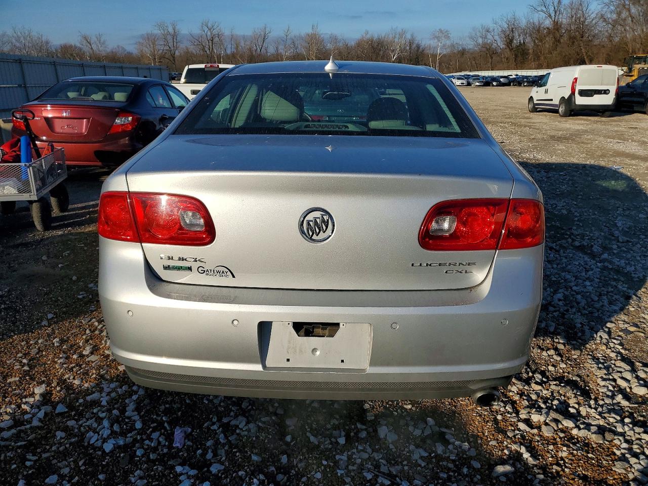 2011 Buick Lucerne VIN 1G4HC5EM5BU152351 photo 6