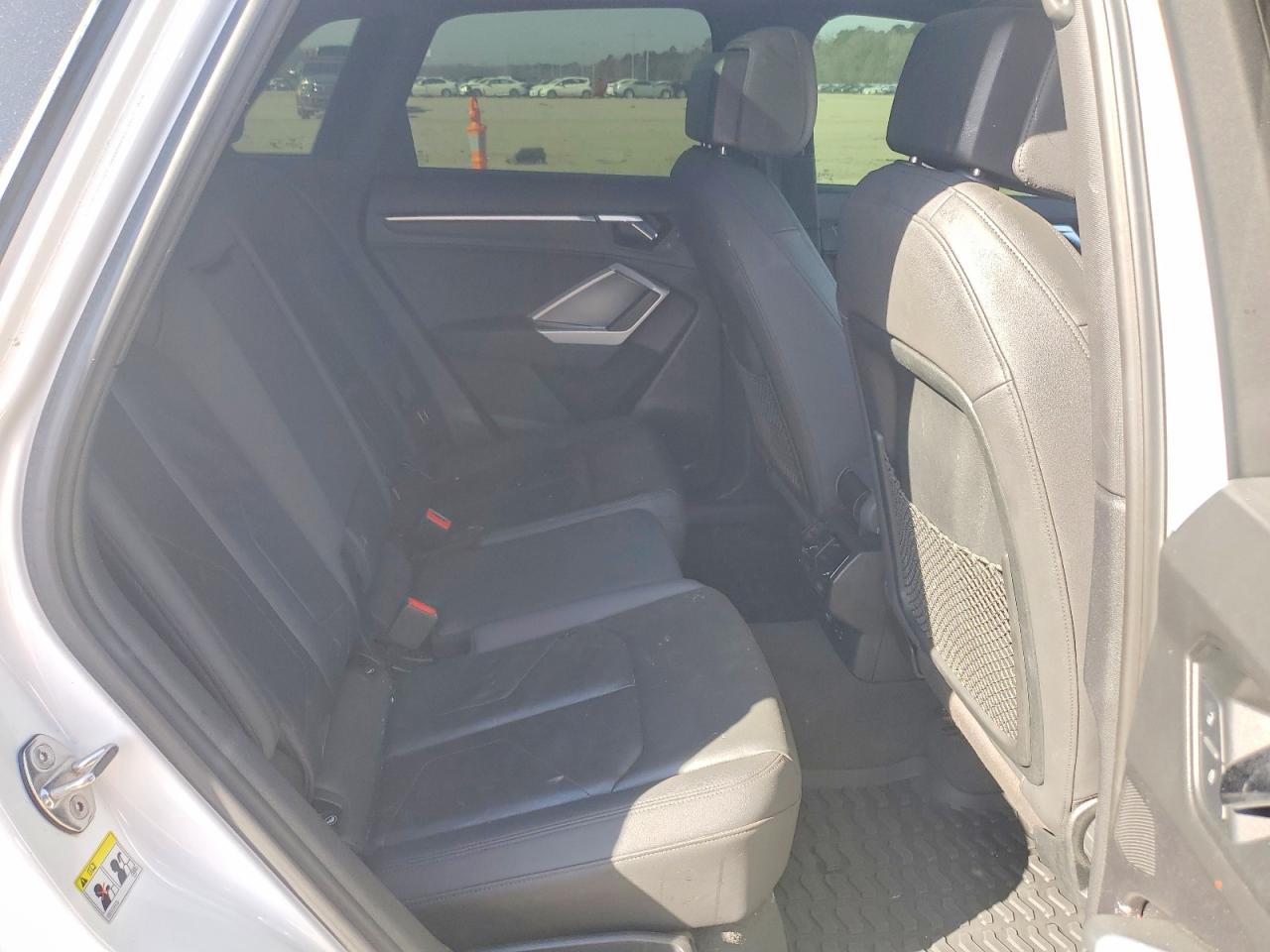 2020 Audi Q3 VIN WA1AECF39L1041664 photo 10
