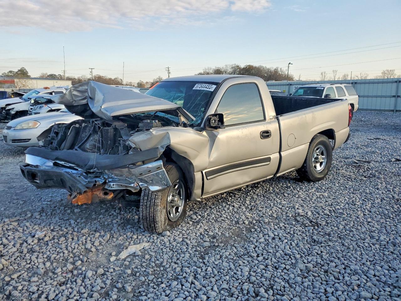 2004 Chevrolet All models VIN 1GCEC14X74Z221283 photo 1