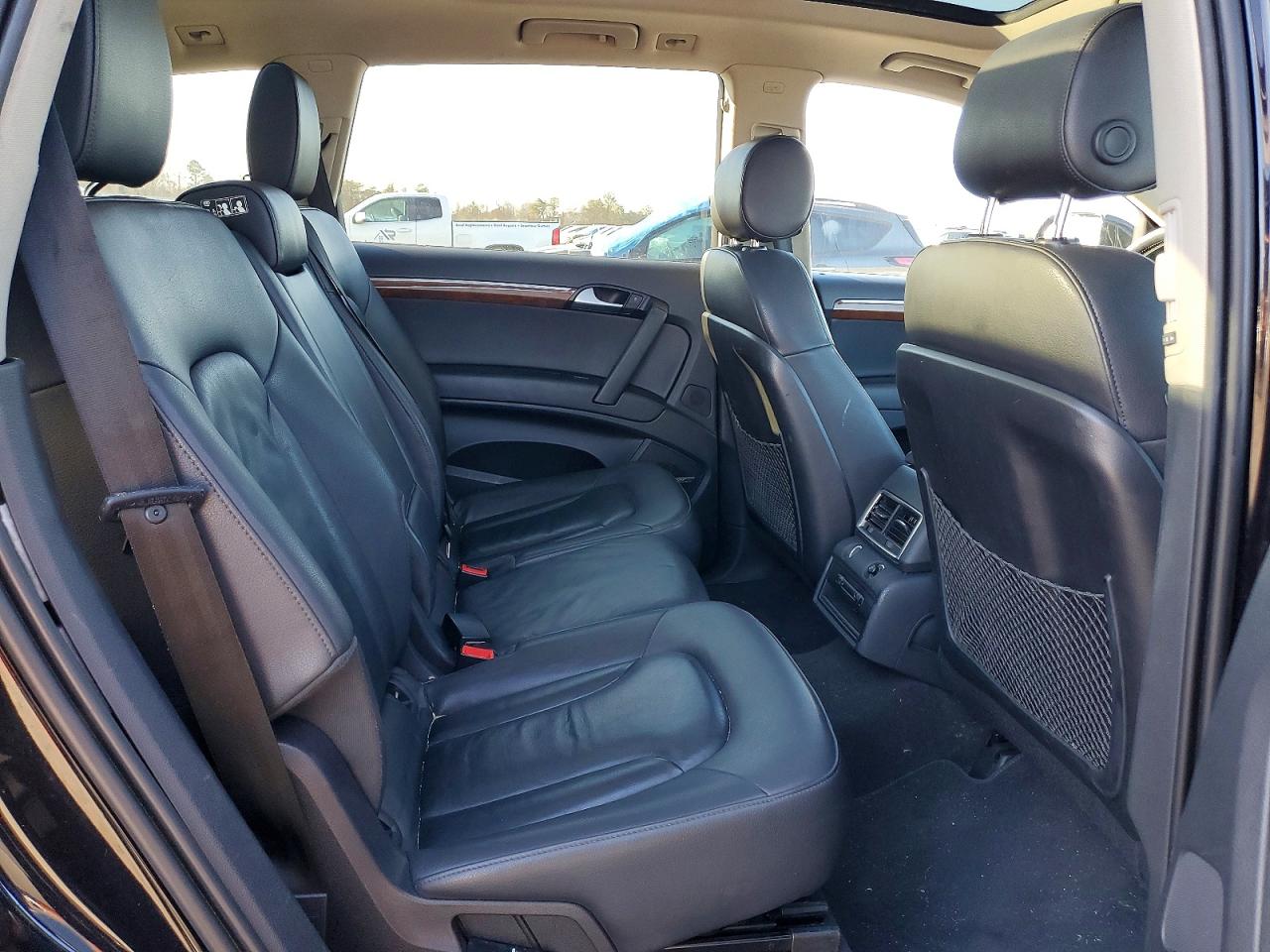 2015 Audi Q7 VIN WA1LGAFE6FD010173 photo 11