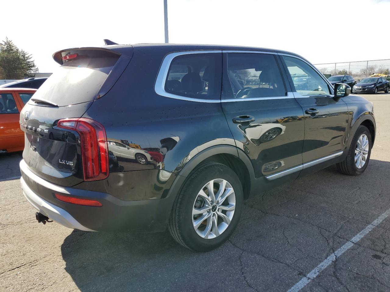 2021 KIA Telluride VIN 5XYP24HC7MG176560 photo 3