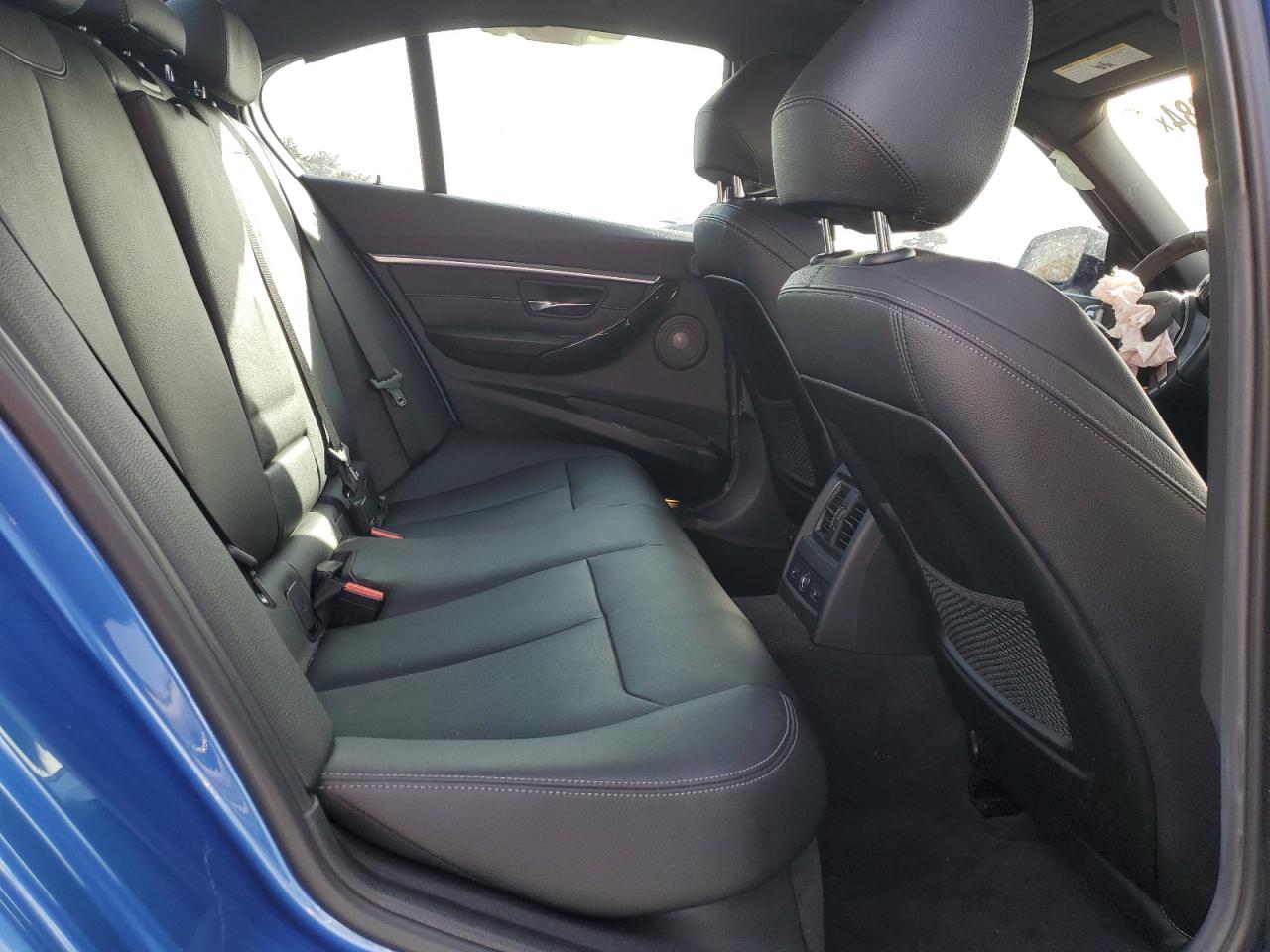 2016 BMW 3 series VIN WBA8B7G51GNT14046 photo 10