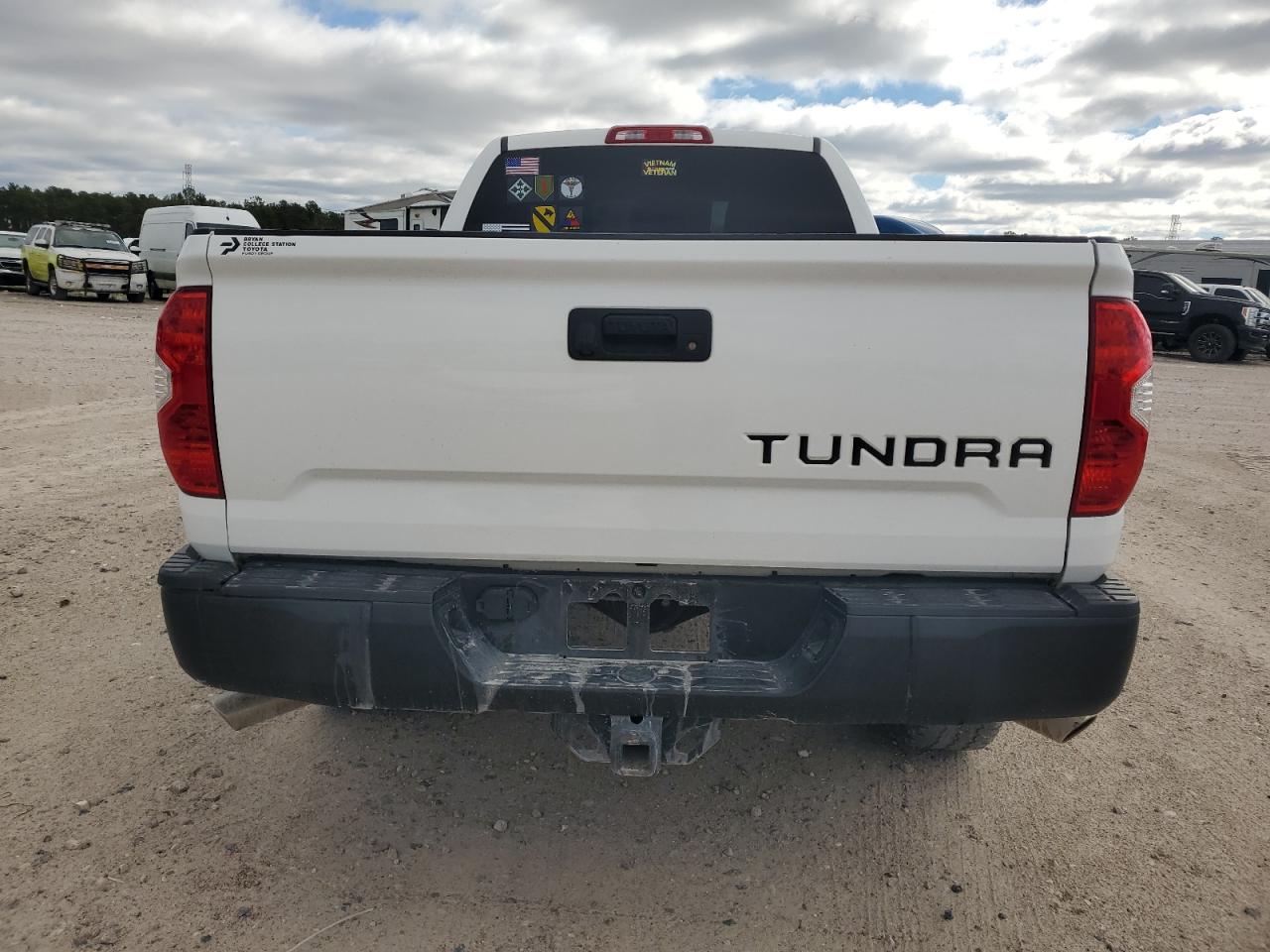 2017 TOYOTA Tundra VIN 5TFRM5F19HX117992 photo 6