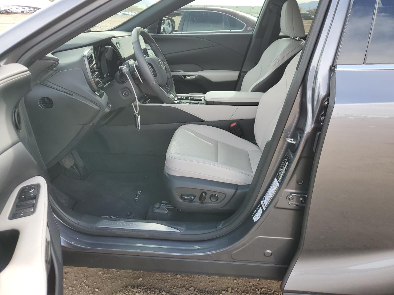 2023 LEXUS Rx350 VIN 2T2BBMCA4PC005583 photo 7