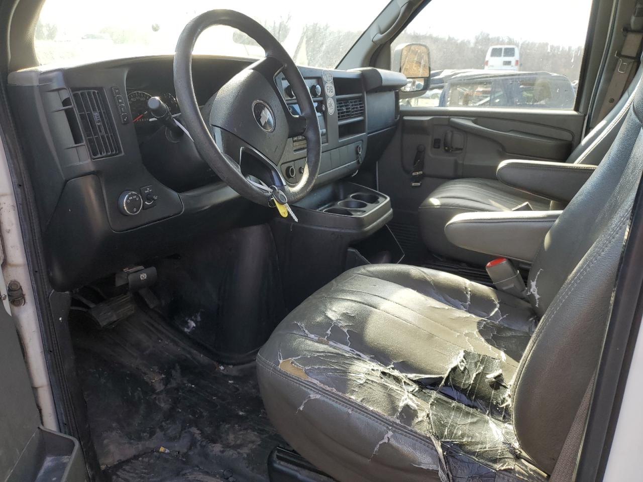 2012 CHEVROLET Express 2500 VIN 1GCWGFFAXC1109279 photo 7