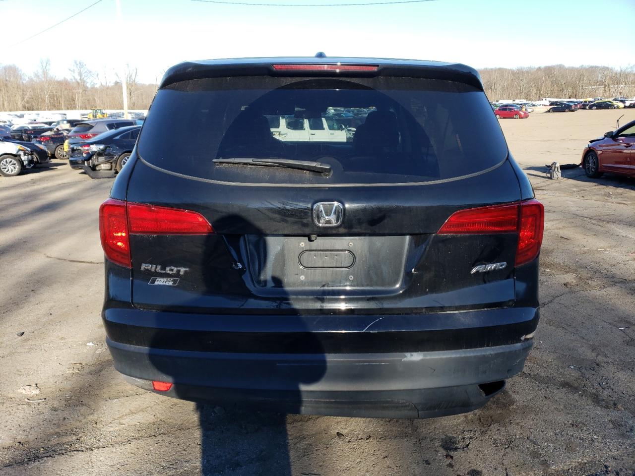2018 HONDA Pilot VIN 5FNYF6H65JB057701 photo 6