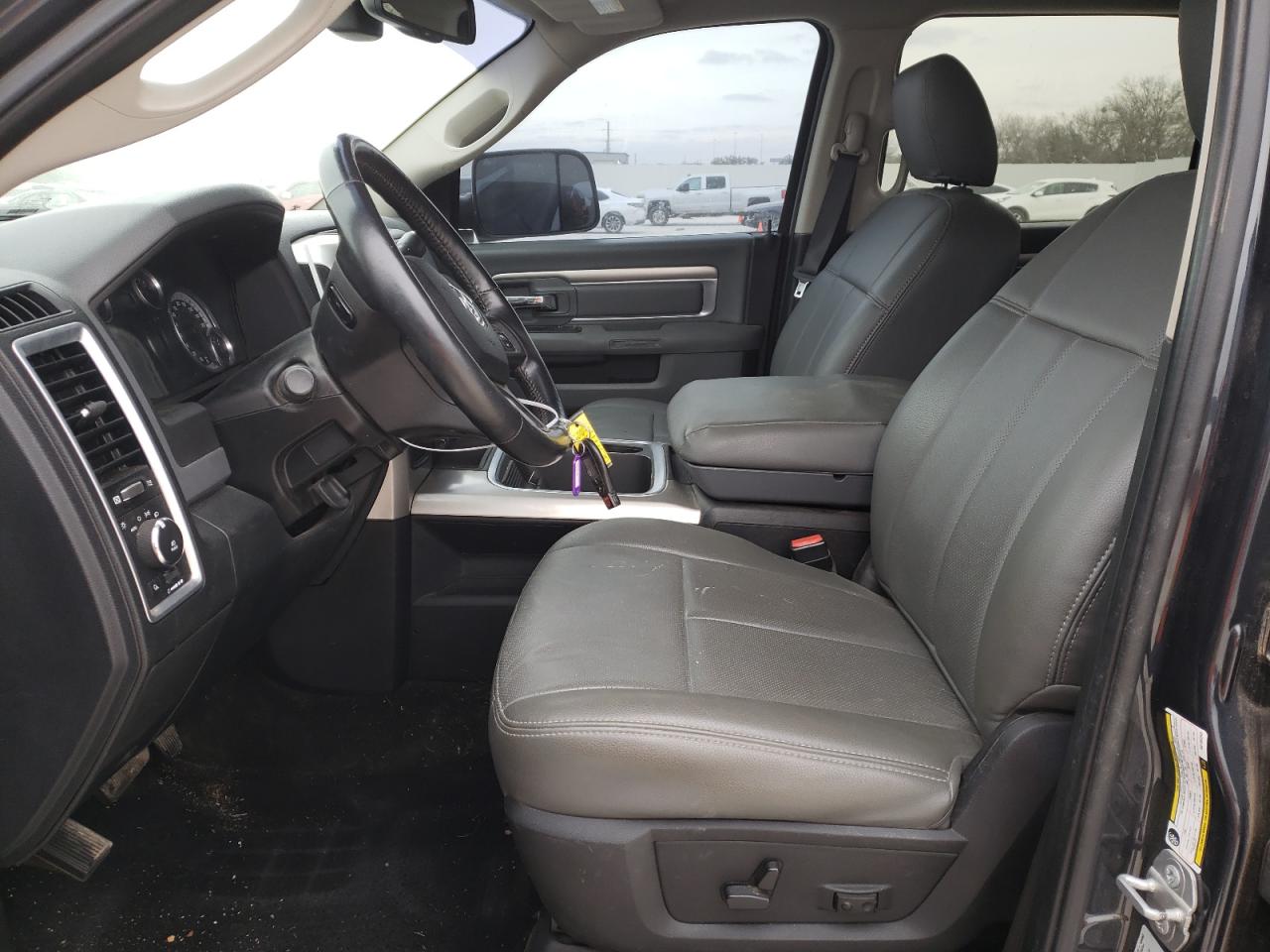 2016 RAM 2500 slt VIN 3C6UR5DL0GG102243 photo 7