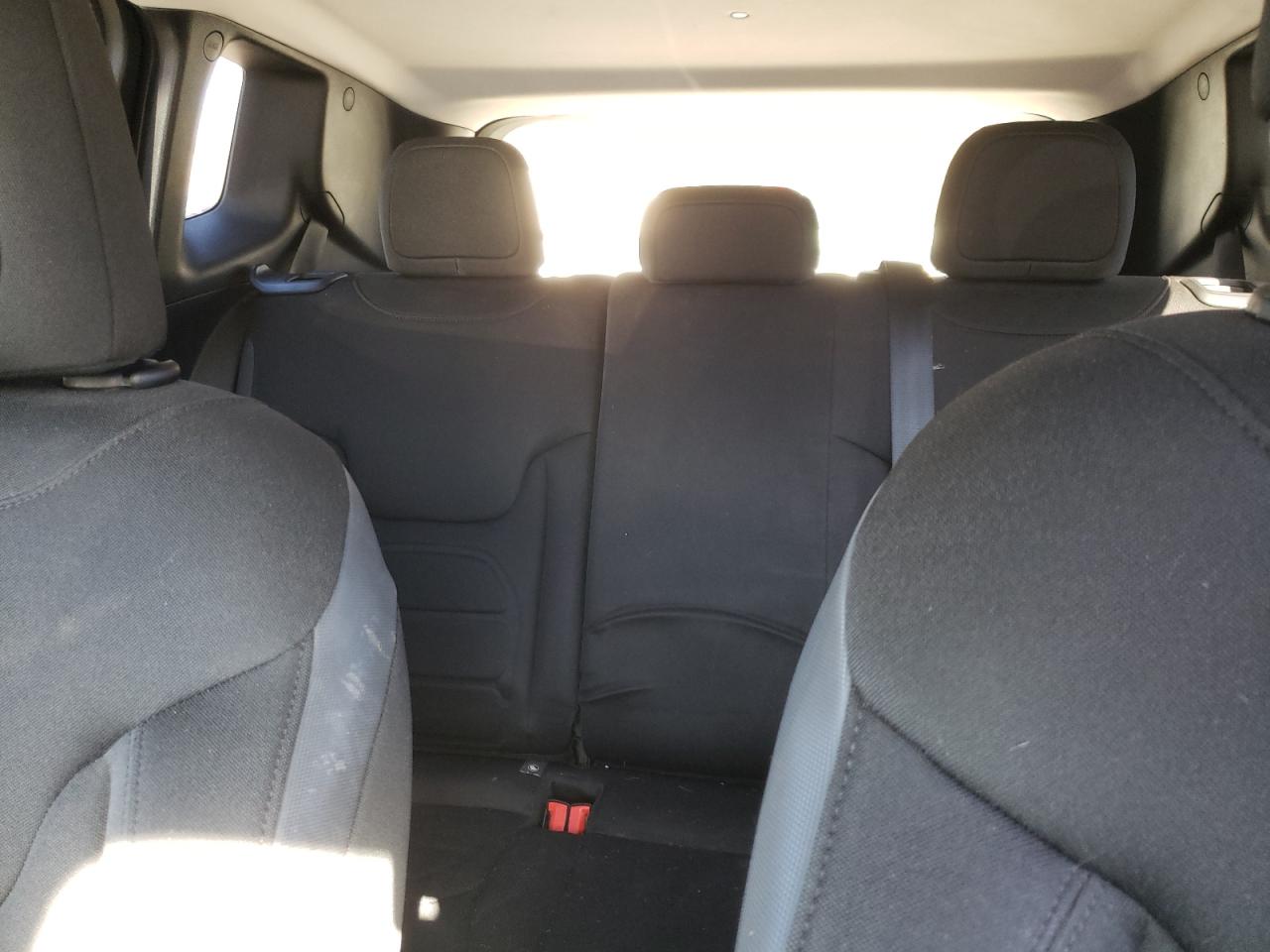 2017 JEEP Renegade VIN ZACCJBBB7HPG27031 photo 10