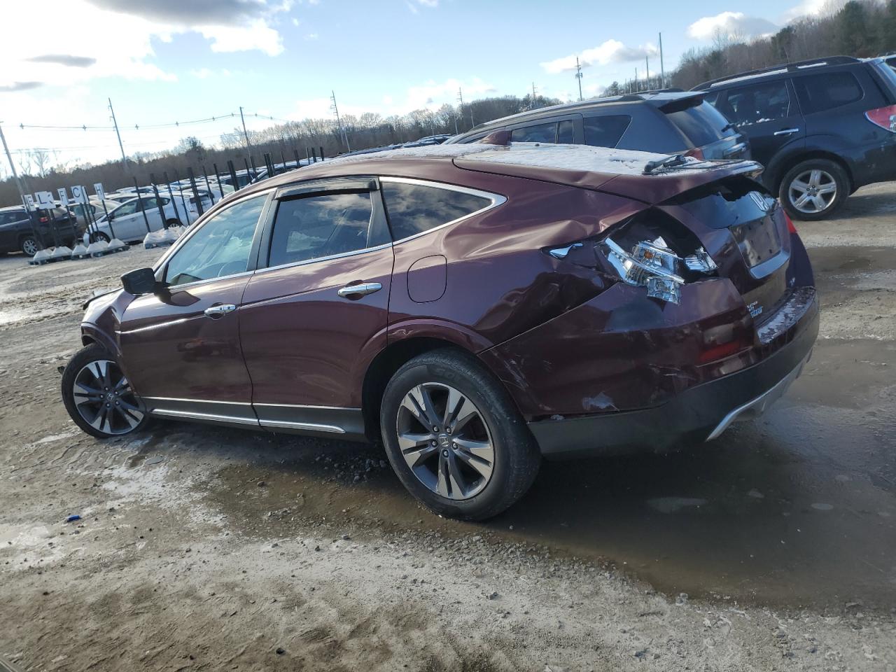 2015 HONDA Crosstour VIN 5J6TF2H51FL001019 photo 2