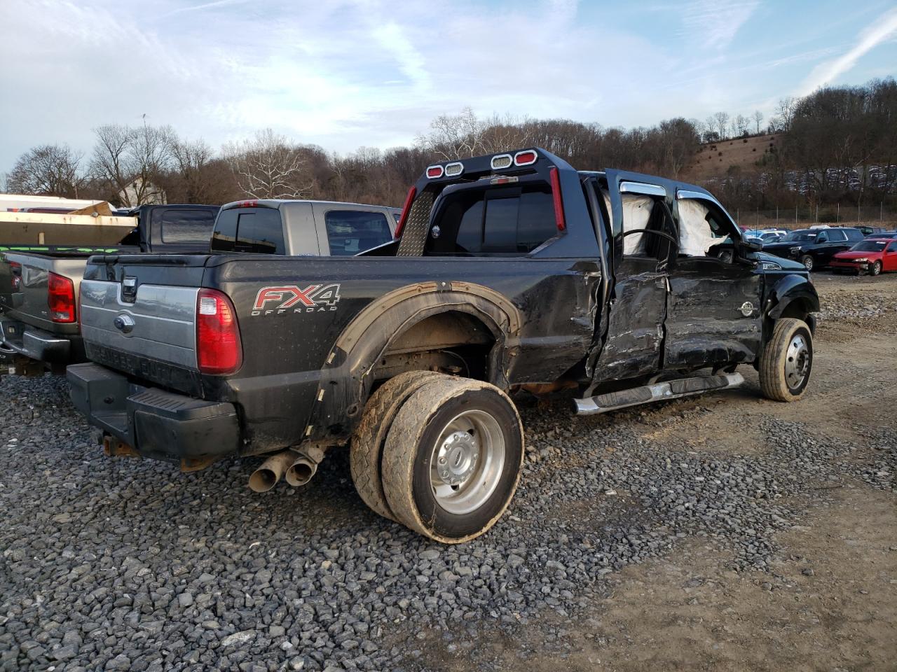 2015 FORD F-450 VIN 1FT8W4DT6FEB67875 photo 3