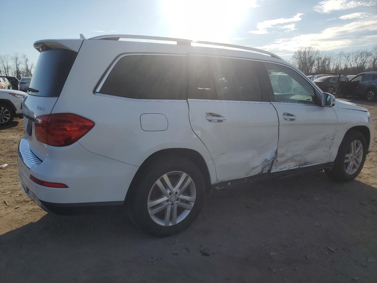 2016 MERCEDES-BENZ Gl-class VIN 4JGDF6EE8GA705782 photo 3