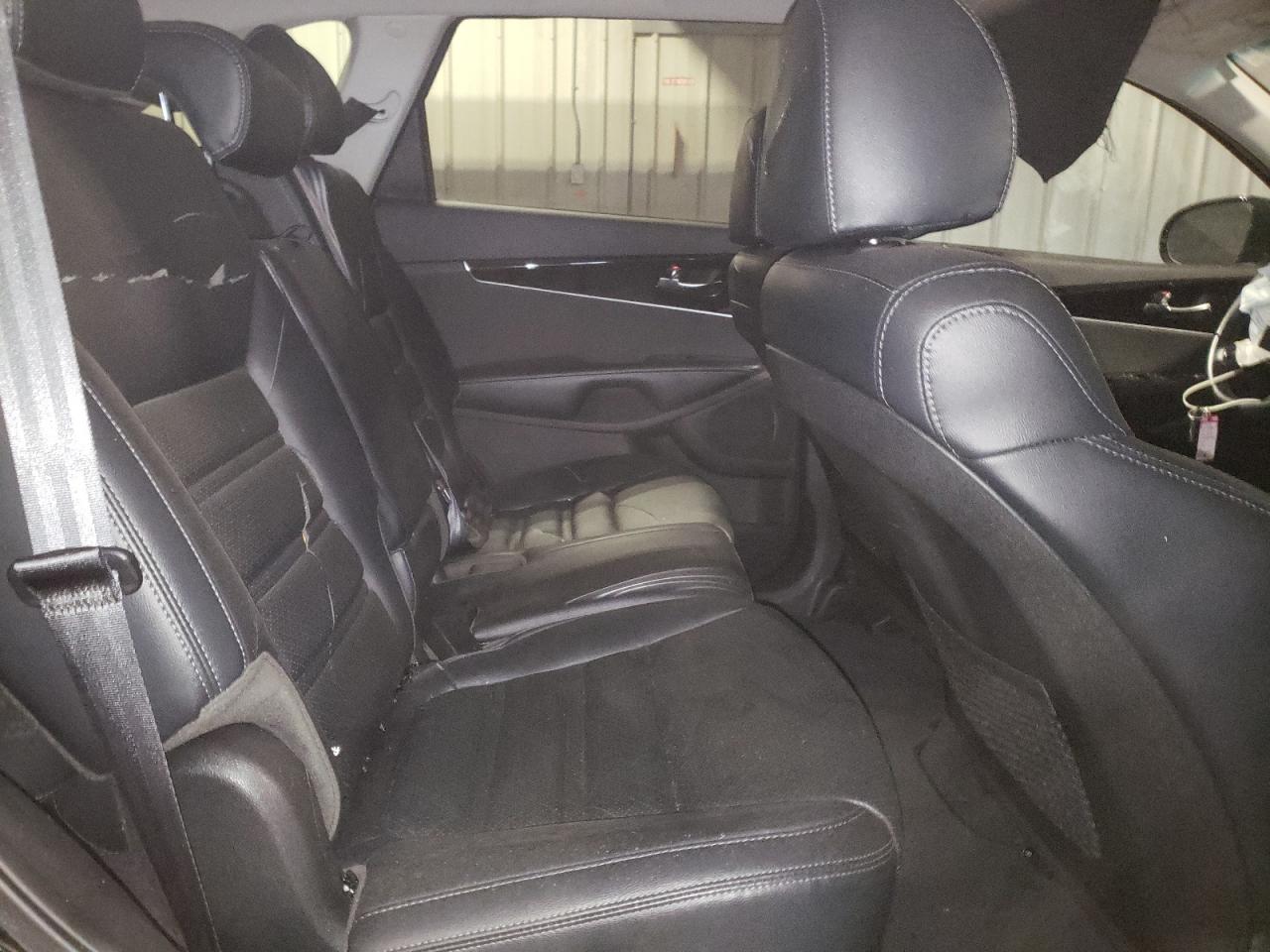 2020 KIA Sorento VIN 5XYPHDA51LG679719 photo 10
