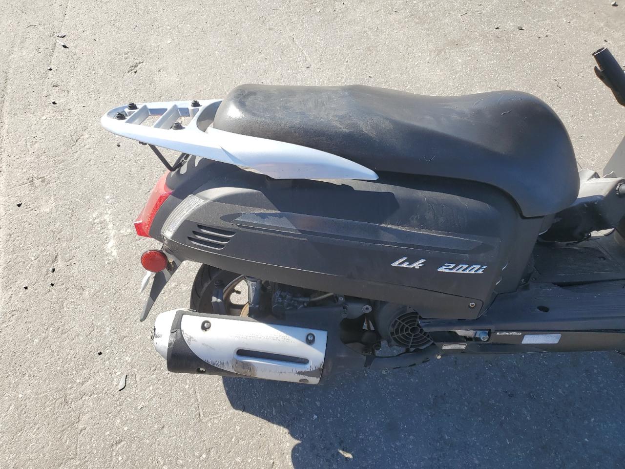2018 KYMCO USA INC LIKE 200I VIN LC2D2H12XJC100128 photo 6