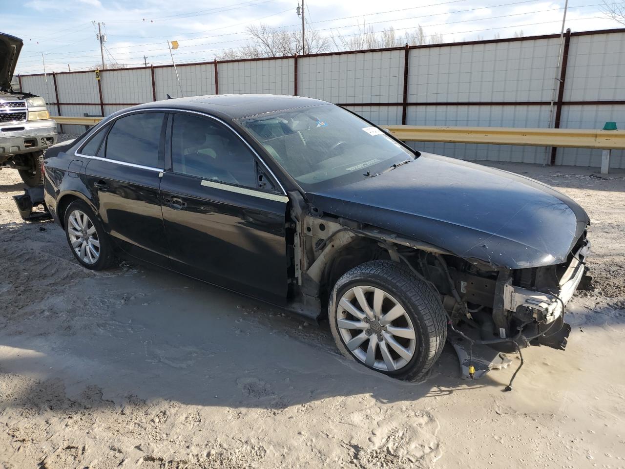 2013 AUDI A4 VIN WAUAFAFL1DN020502 photo 4