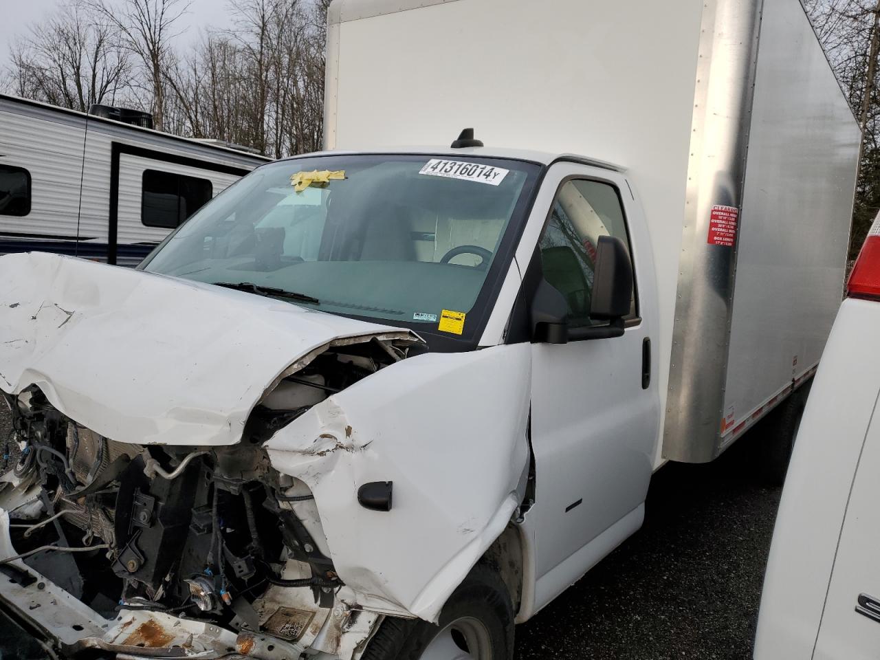 2019 GMC Savana VIN 7GZ37TCG8KN009427 photo 1