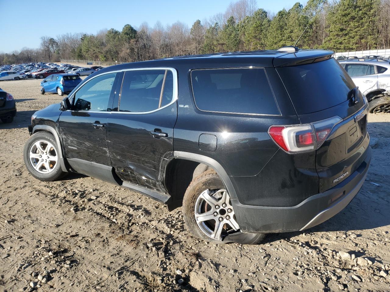 2018 GMC Acadia VIN 1GKKNKLAXJZ215610 photo 2