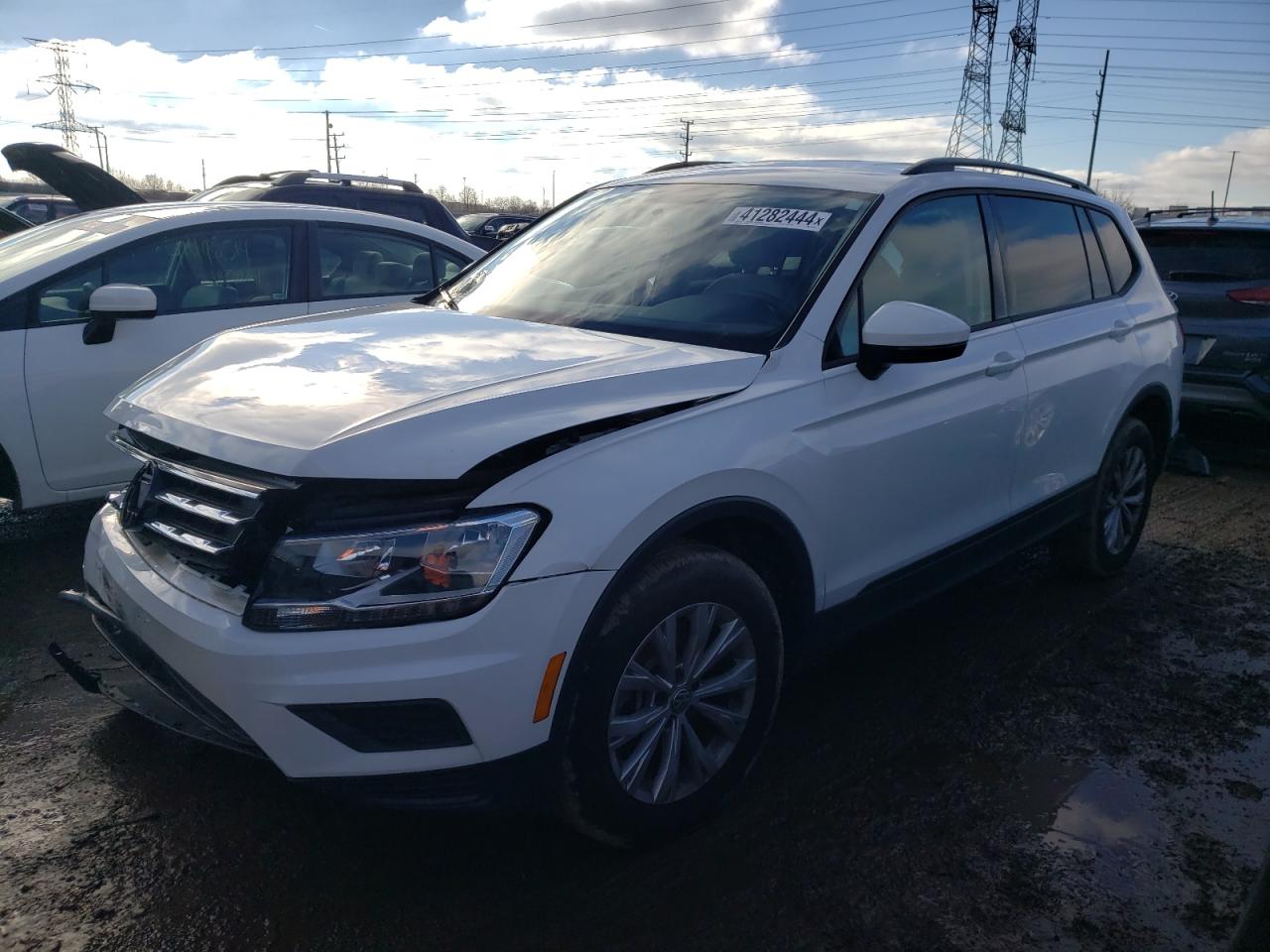 2020 VOLKSWAGEN Tiguan VIN 3VV0B7AX5LM068909 photo 1