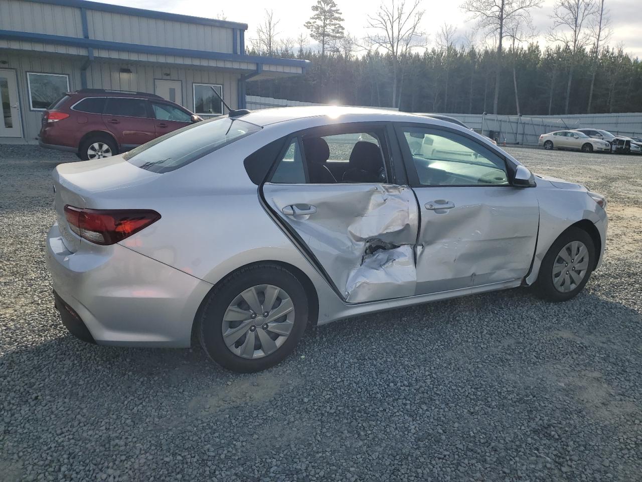 2020 KIA Rio VIN 3KPA24AD5LE327285 photo 3