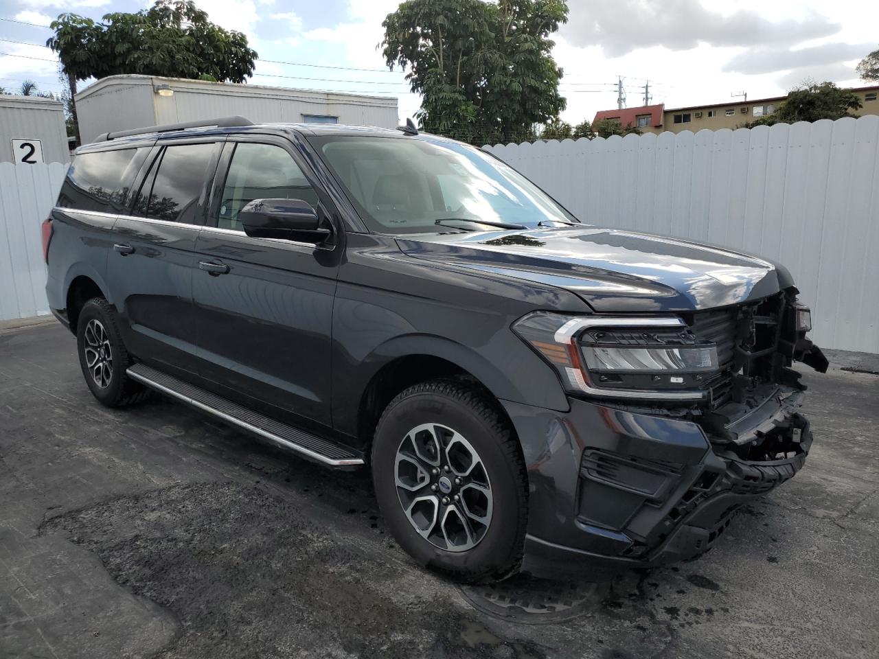 2023 FORD Expedition VIN 1FMJK1H81PEA03805 photo 4