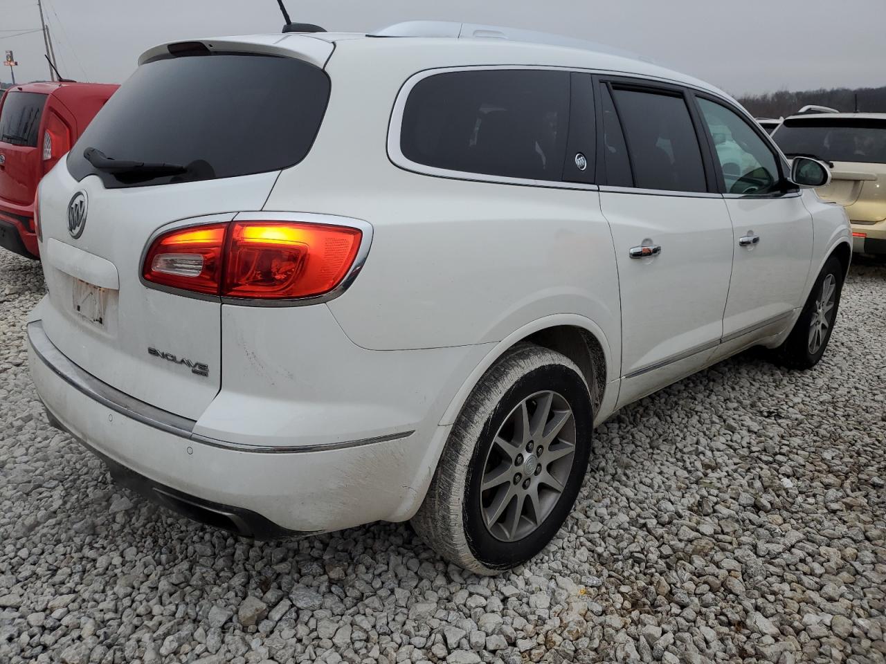 2017 BUICK Enclave VIN 5GAKVBKD7HJ124246 photo 3