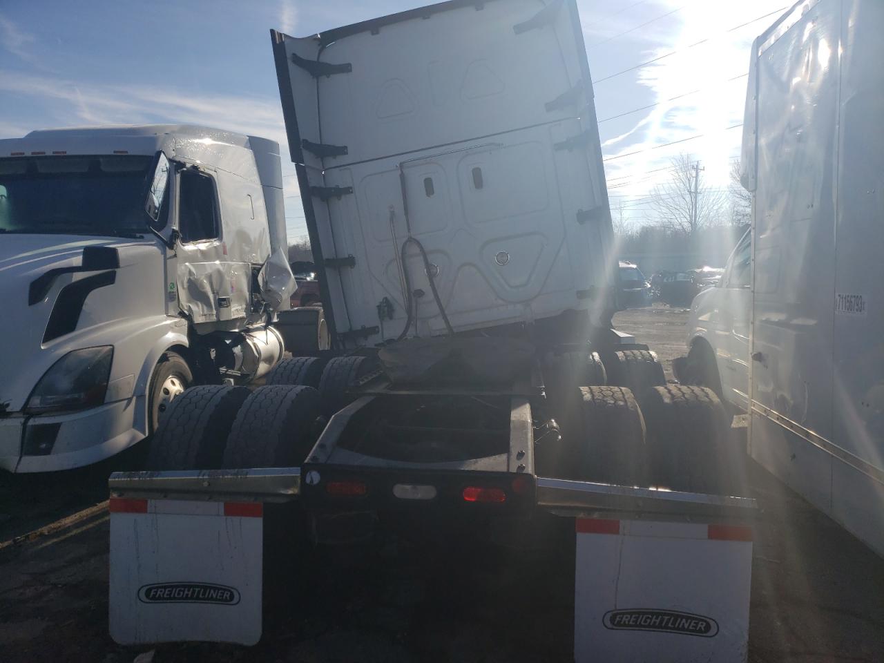 2022 FREIGHTLINER All other VIN 3AKJHHDRXNSNA1416 photo 9