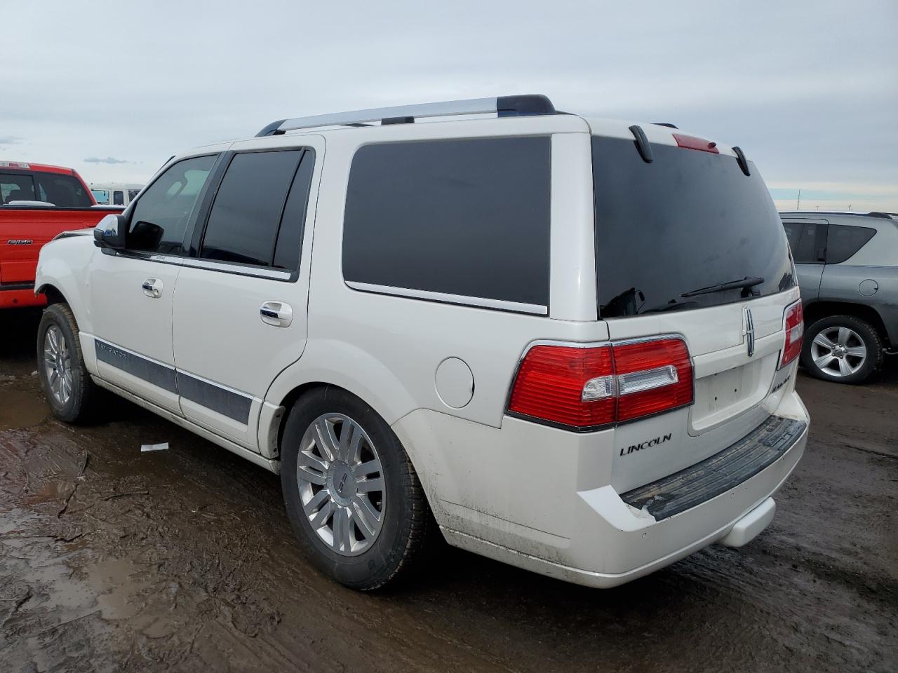 2012 LINCOLN Navigator VIN 5LMJJ2J59CEL07576 photo 2