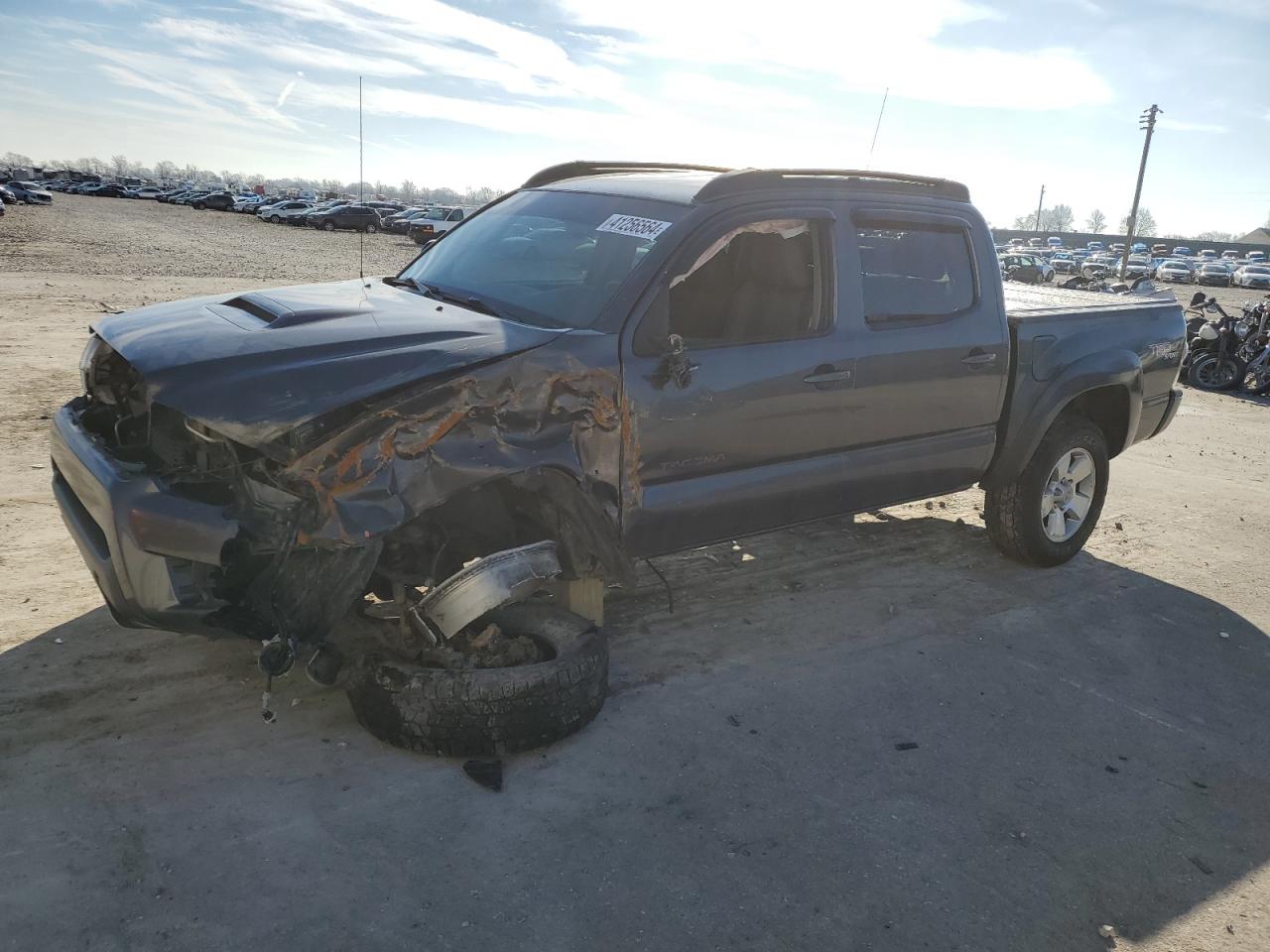 2013 TOYOTA Tacoma VIN 5TFLU4EN2DX063062 photo 1