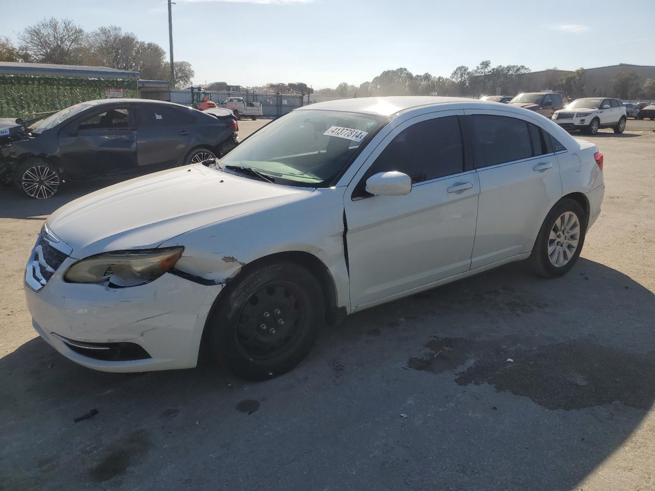 2014 CHRYSLER 200 VIN 1C3CCBAB7EN212196 photo 1