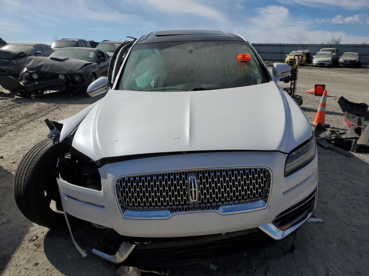 2019 Lincoln Nautilus VIN 2LMPJ8LP8KBL31039 photo 5