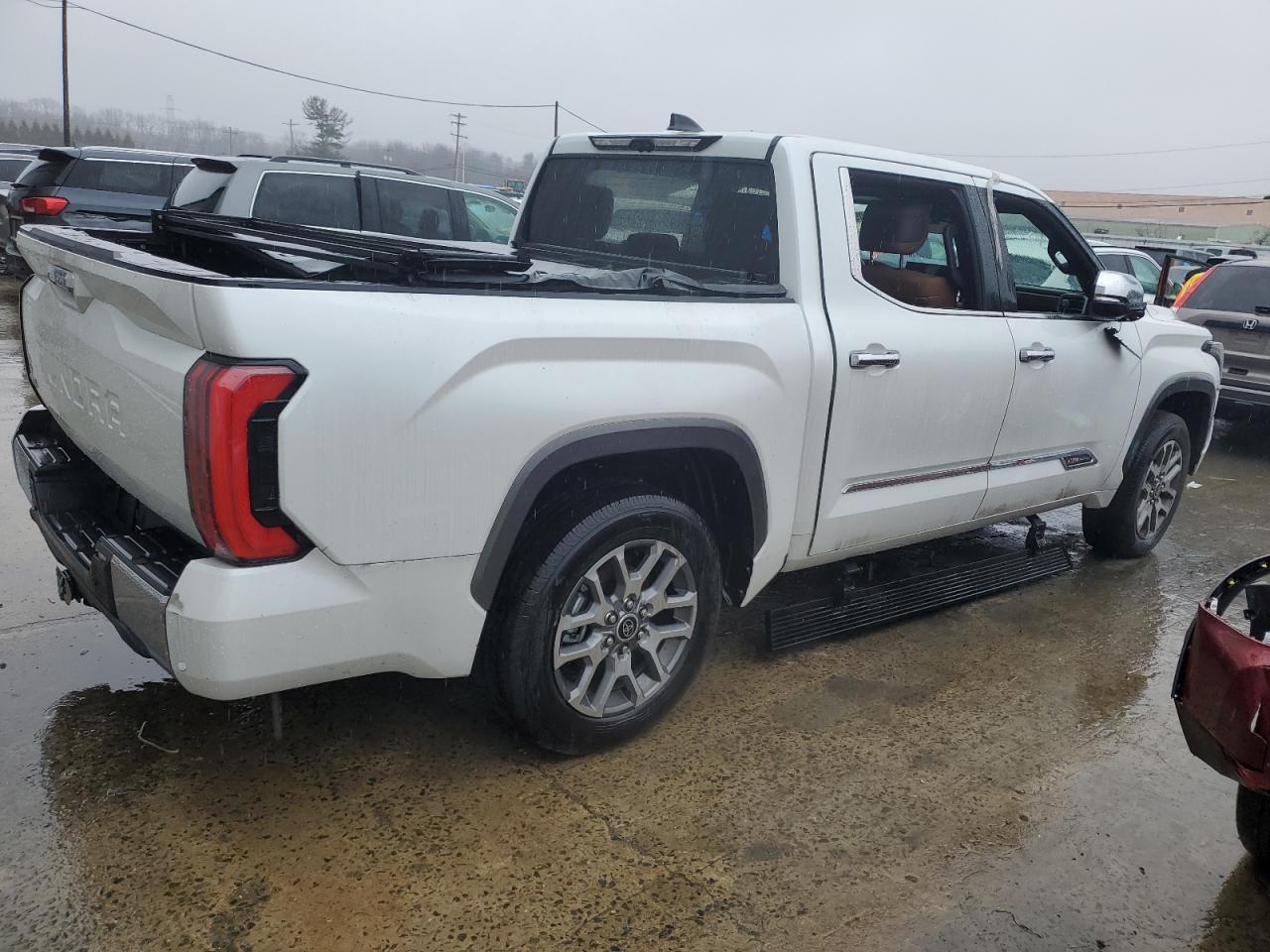 2022 TOYOTA Tundra VIN 5TFMA5DB6NX023790 photo 3