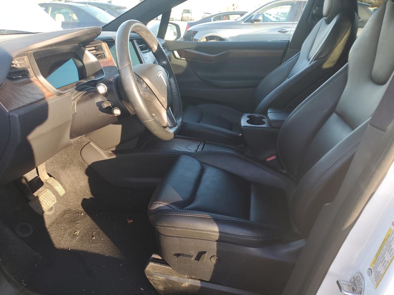 2020 TESLA Model x VIN 5YJXCAE25LF239815 photo 7