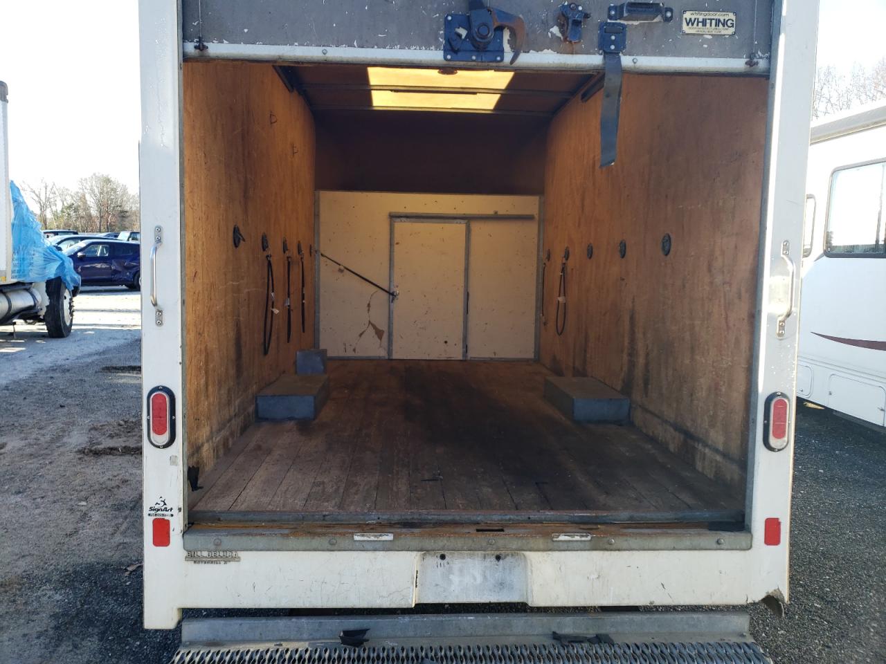 2019 CHEVROLET Express 2500 VIN 1GB0GRFG9K1365668 photo 10