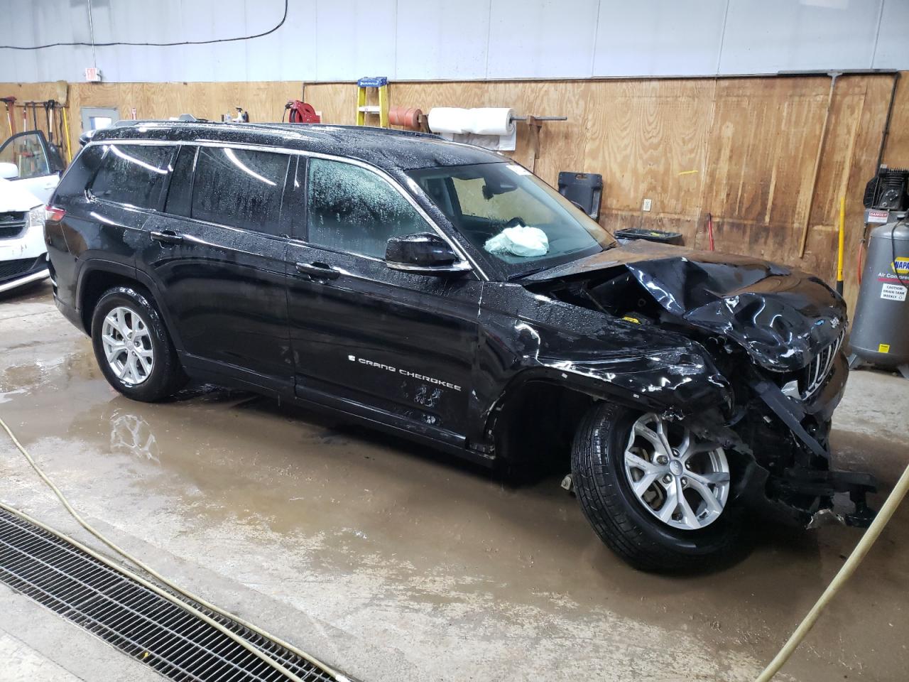 2023 JEEP Grand cherokee VIN 1C4RJKBG8P8896019 photo 4