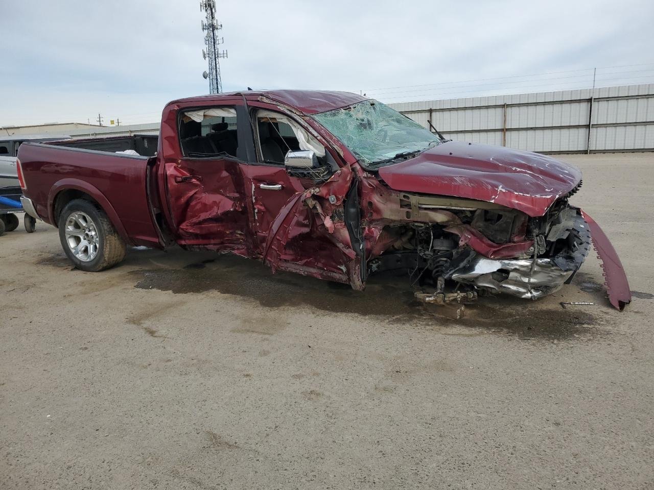 2017 RAM 1500 VIN 1C6RR7VM5HS647745 photo 4