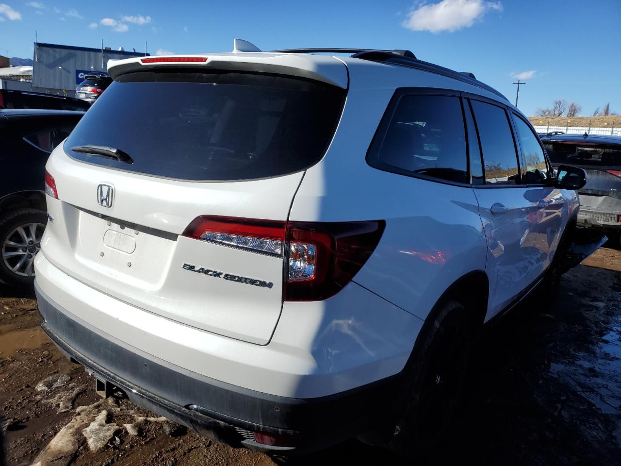 2022 Honda Pilot VIN 5FNYF6H76NB031011 photo 3