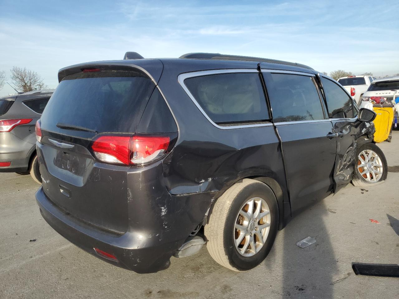 2020 CHRYSLER Minivan VIN 2C4RC1DG4LR157035 photo 3