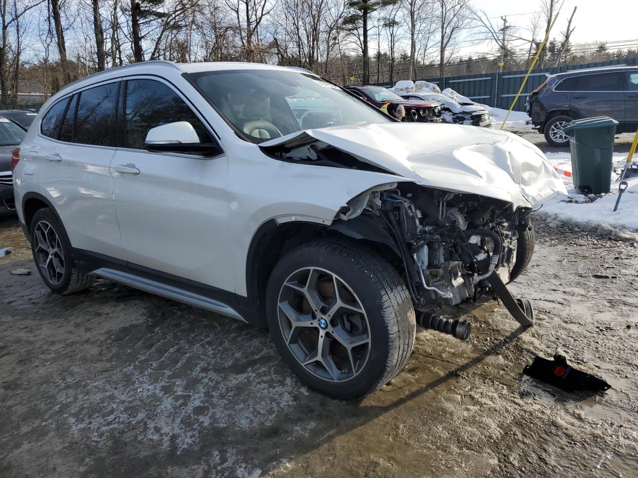 2018 BMW X1 VIN WBXHT3C33J3H30542 photo 4