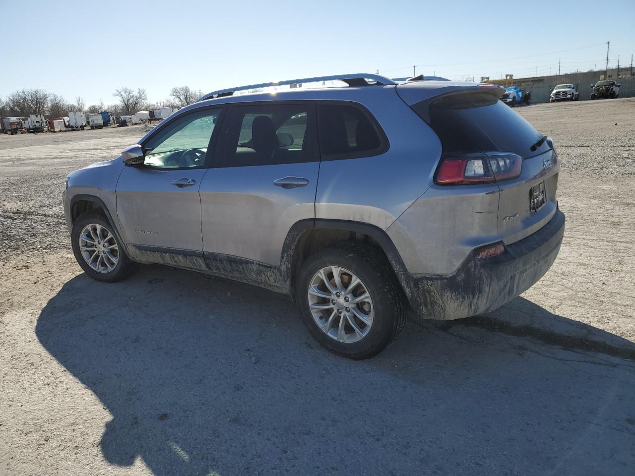 2020 JEEP Grand cherokee VIN 1C4PJMCB8LD615747 photo 2
