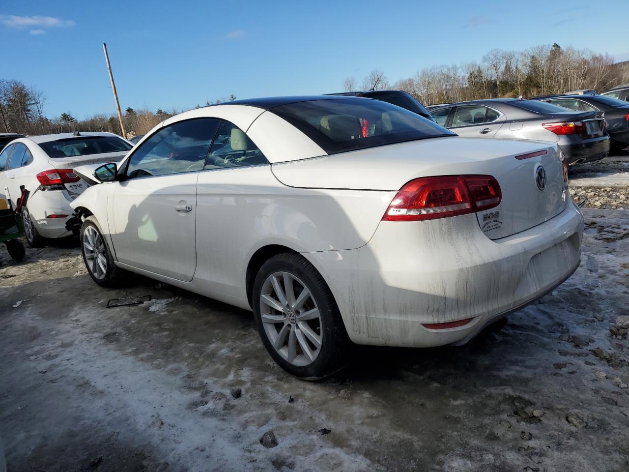 2013 VOLKSWAGEN Eos VIN WVWBW8AH5DV003849 photo 2