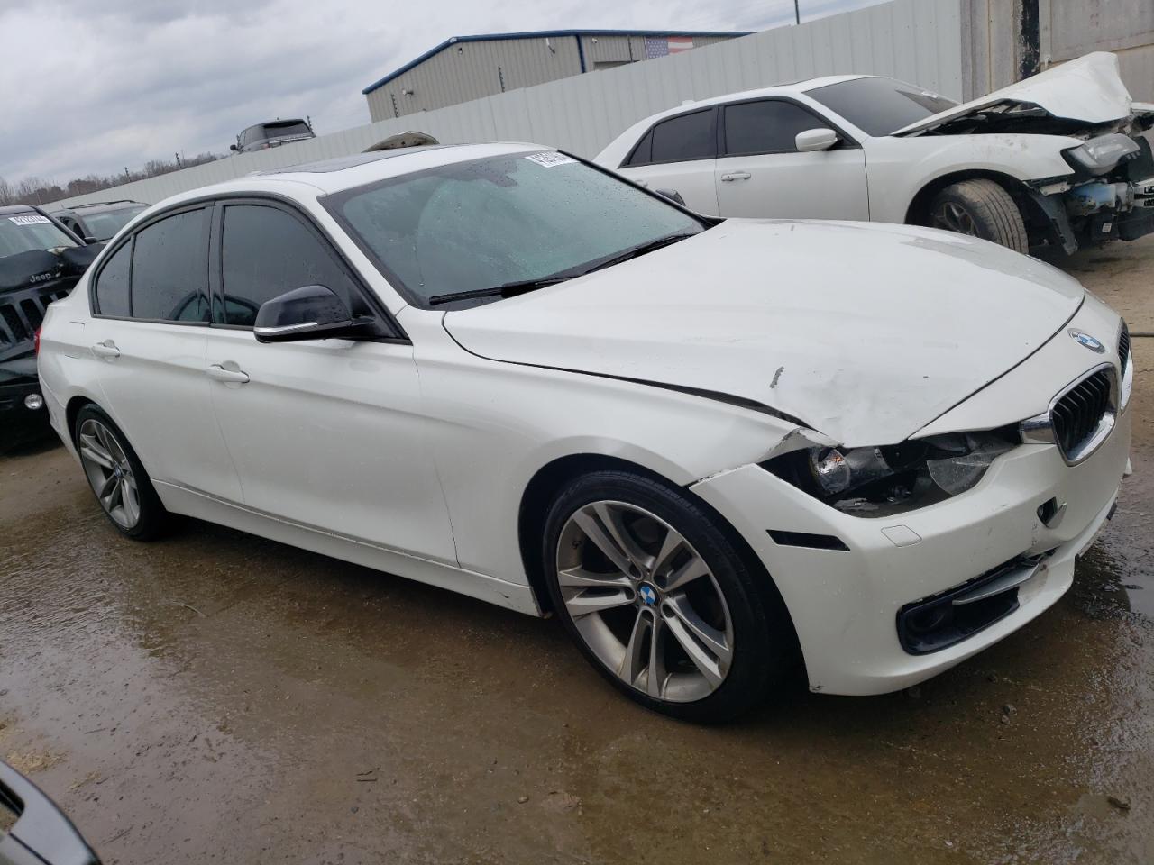 2013 BMW 3 series VIN WBA3A5C5XDF350766 photo 4