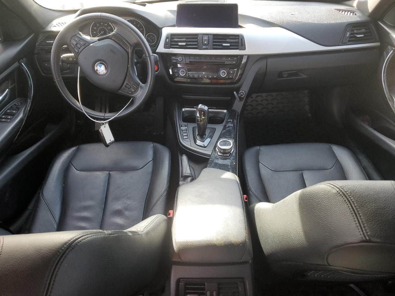 2013 BMW 3 series VIN WBA3A5G58DNP24260 photo 8