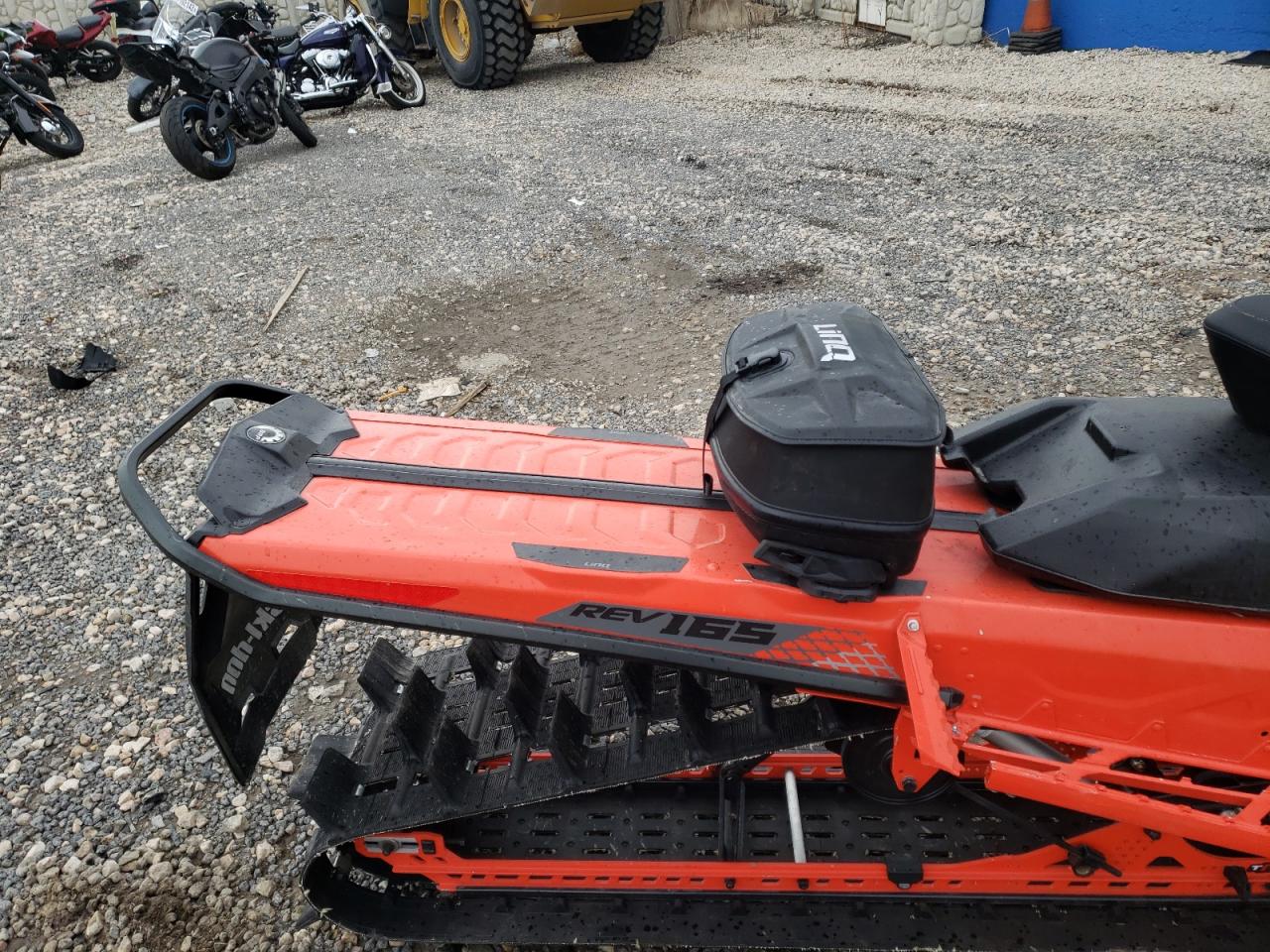 2019 SKI Snowmobile VIN 2BPSTKKD7KV000136 photo 6
