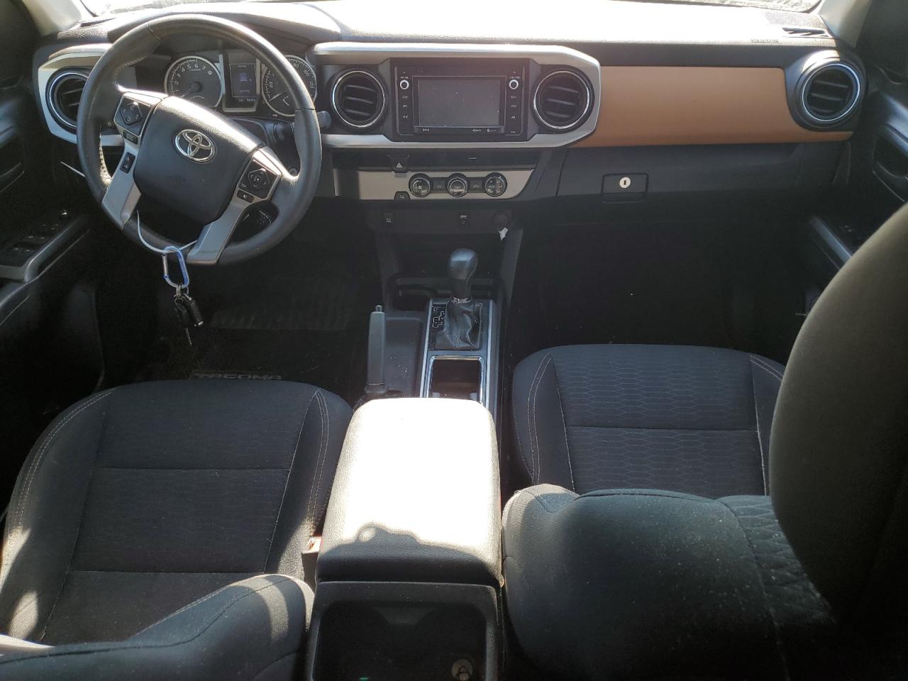 2017 TOYOTA Tacoma VIN 5TFAZ5CN8HX038254 photo 8