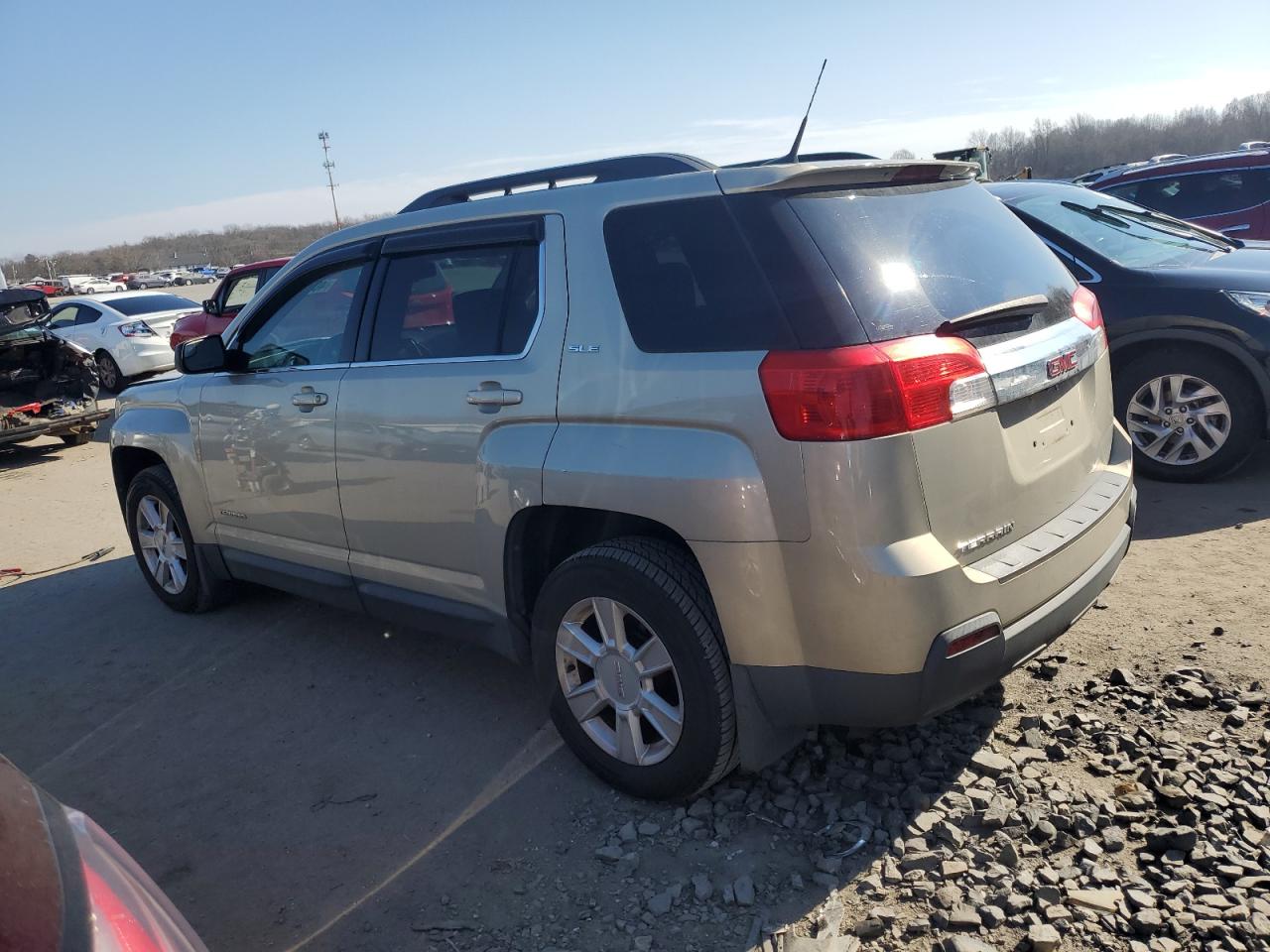 2012 GMC Terrain VIN 2GKALSEK3C6111336 photo 2