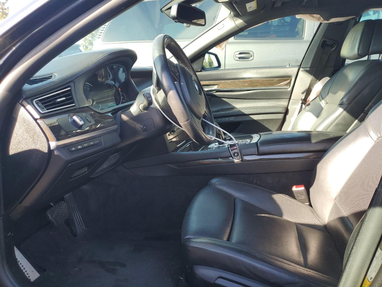 2015 BMW 7 series VIN WBAYE8C5XFD780825 photo 7