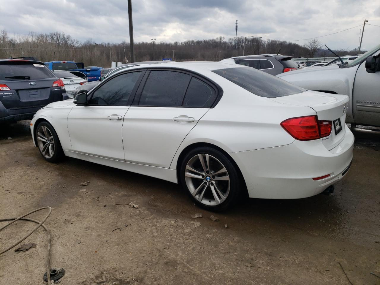 2013 BMW 3 series VIN WBA3A5C5XDF350766 photo 2