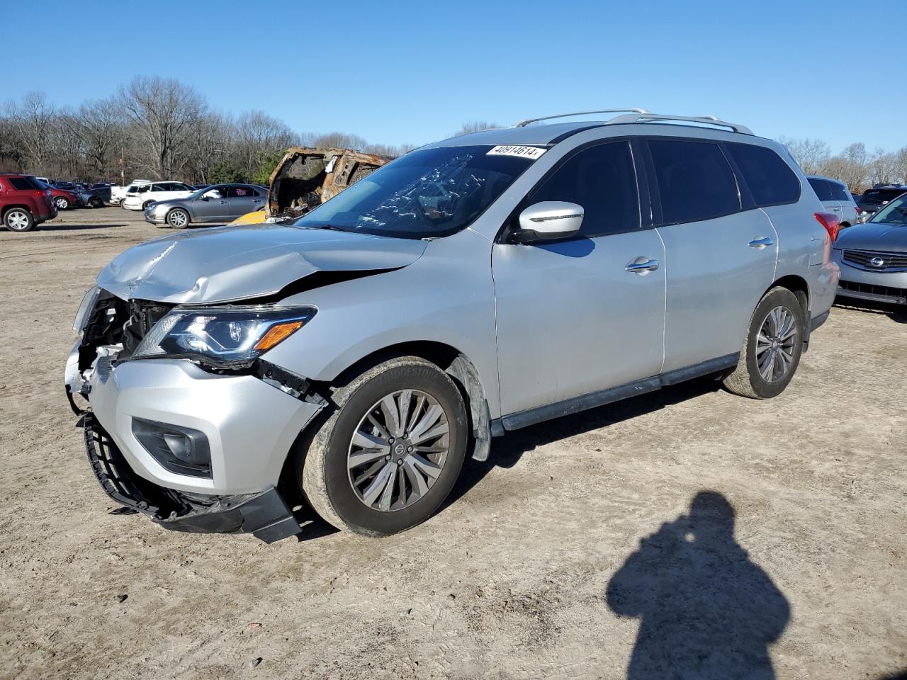 2020 NISSAN Pathfinder VIN 5N1DR2AN0LC598201 photo 1